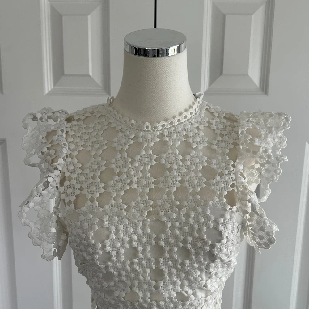 Petal & Pup White Crochet Overlay High Neck Bridal Rehersal Midi Dress Size 0 - Picture 4 of 17